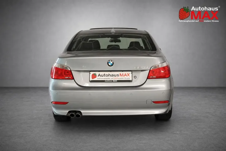 BMW 525