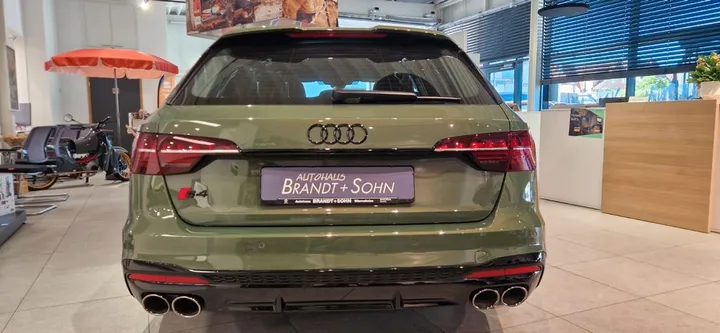 Audi S4
