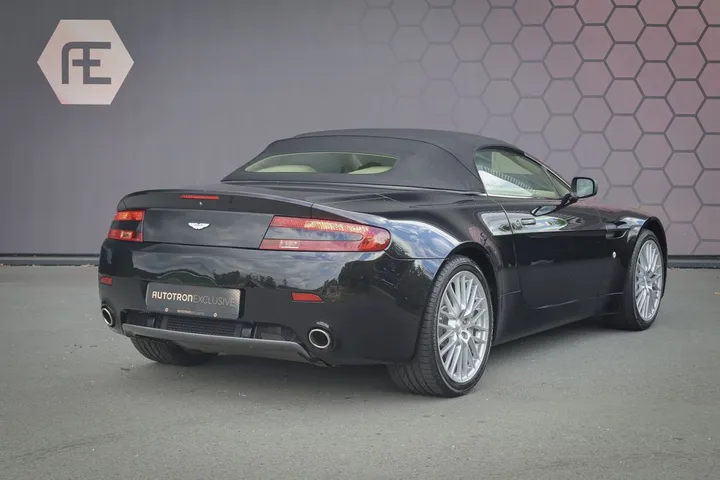Aston Martin V8 Vantage