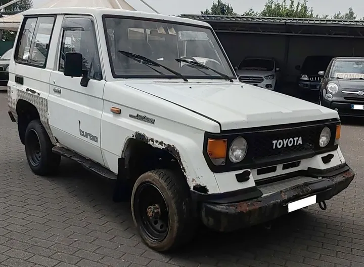 Toyota Land Cruiser
