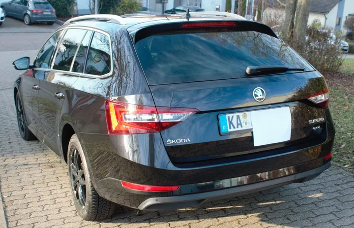 Škoda Superb