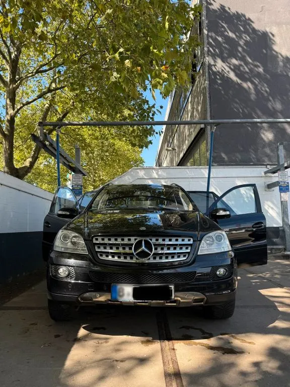 Mercedes-Benz ML 320