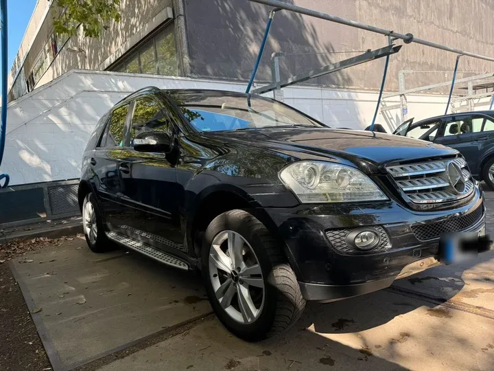 Mercedes-Benz ML 320