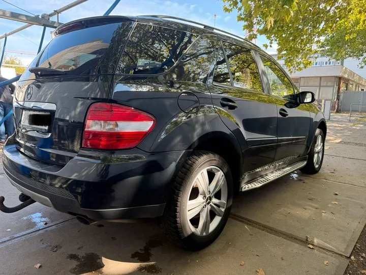 Mercedes-Benz ML 320