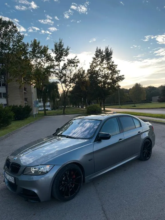 BMW 335