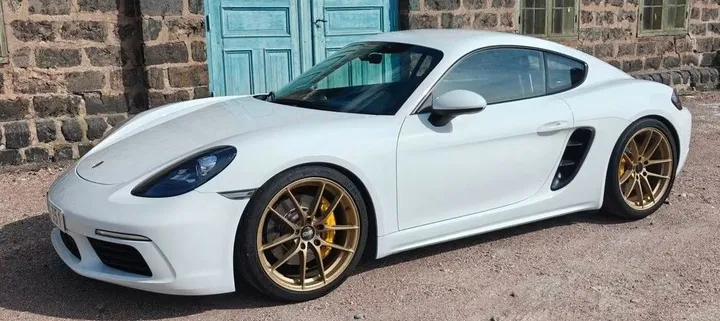 Porsche Cayman