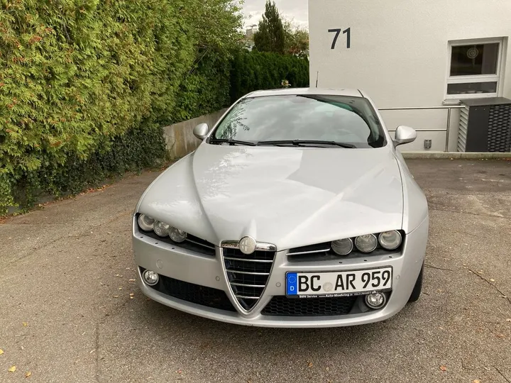 Alfa Romeo 159
