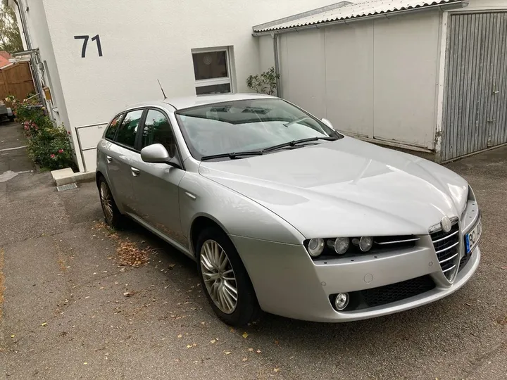 Alfa Romeo 159