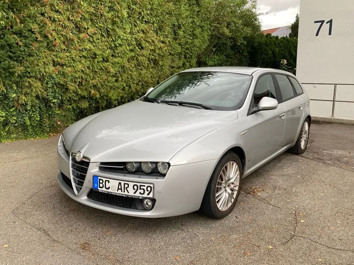 Alfa Romeo 159
