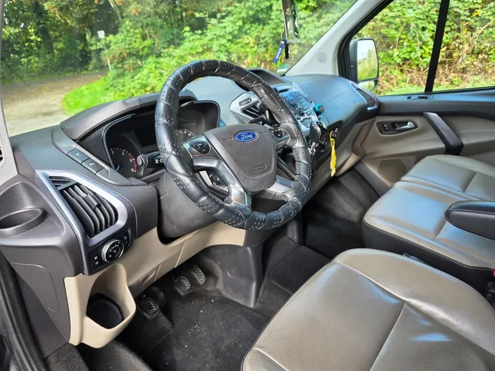 Ford Tourneo Custom