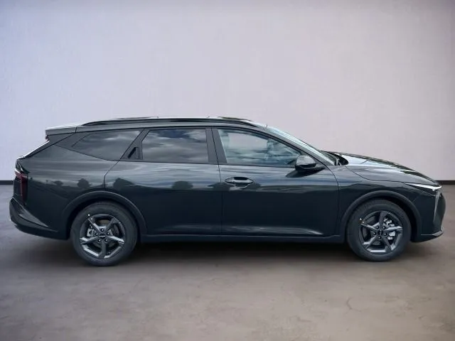 Kia K4