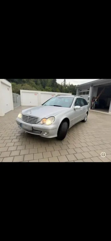 Mercedes-Benz C 220
