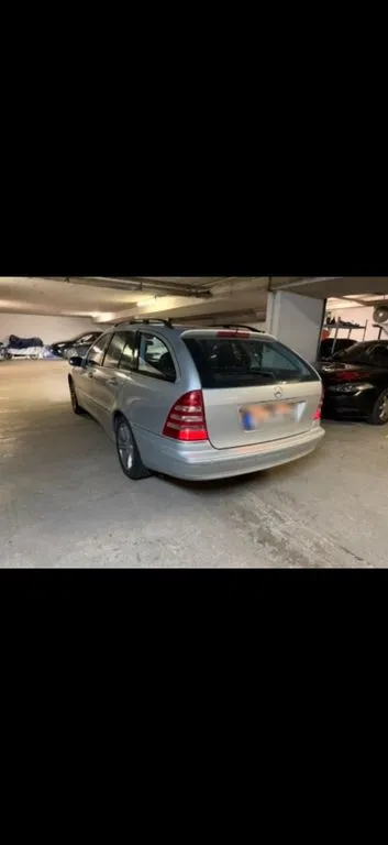 Mercedes-Benz C 220