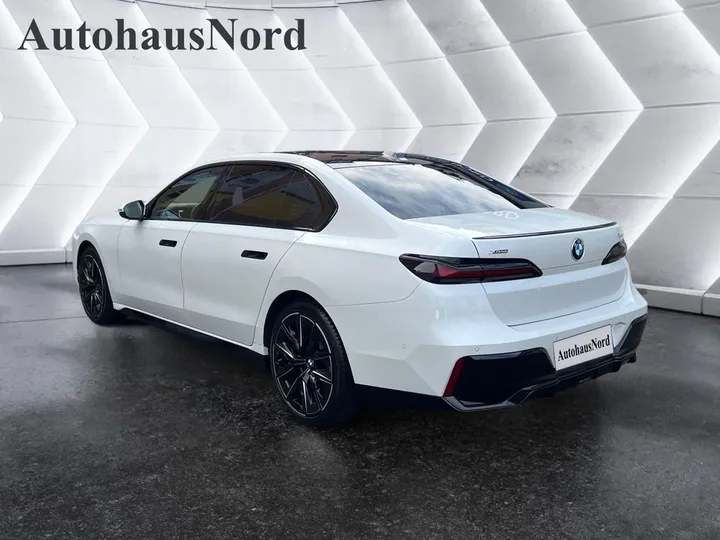 BMW 740