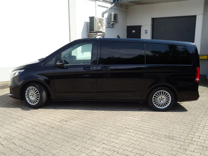 Mercedes-Benz V 250
