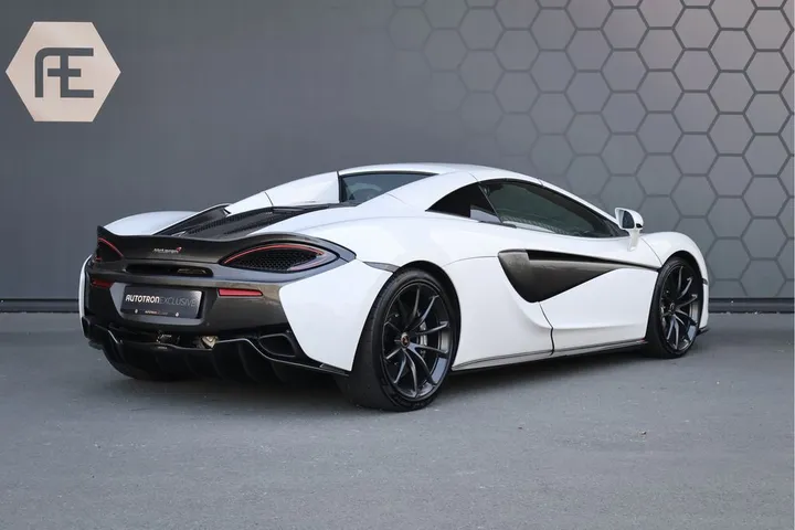McLaren 570S
