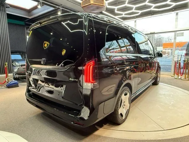 Mercedes-Benz V 300