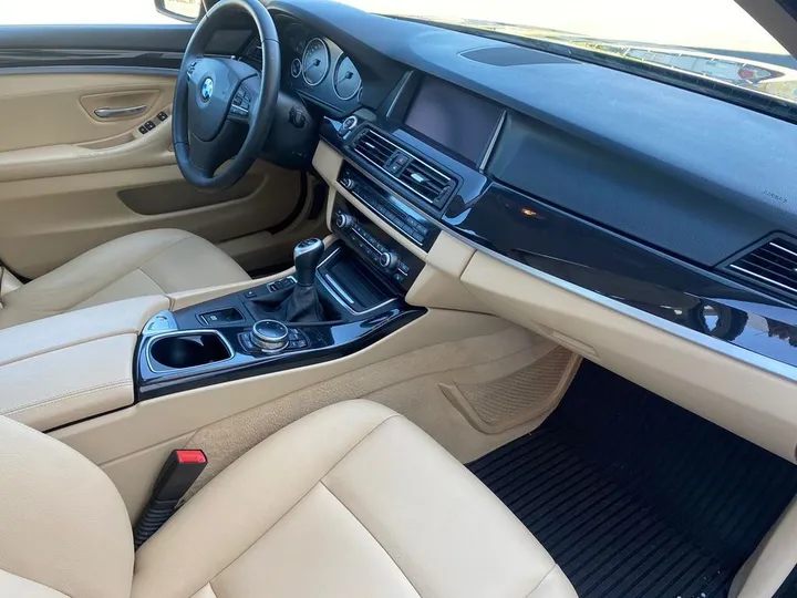 BMW 528