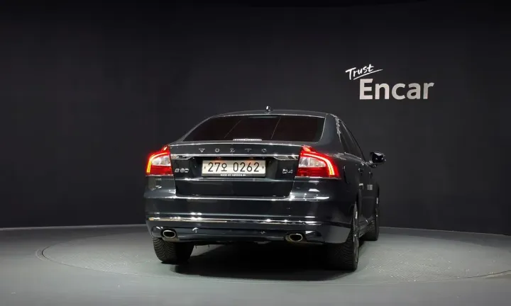 Volvo S80