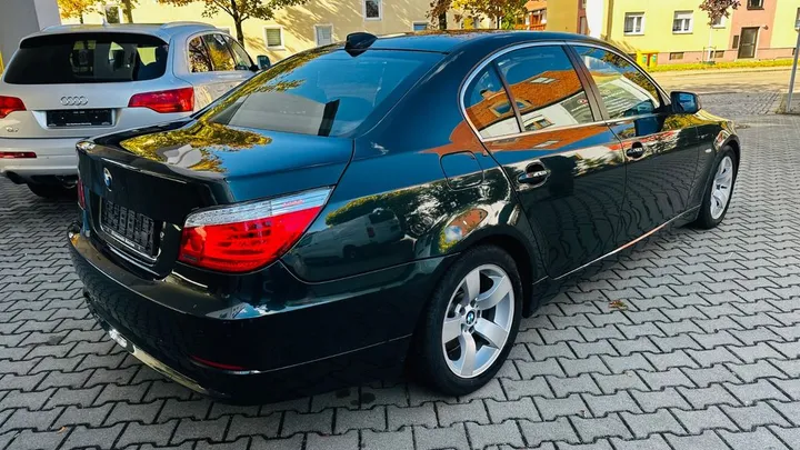 BMW 525