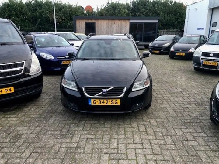 Volvo V50