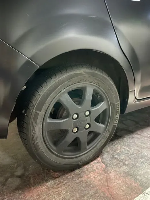 Daihatsu Mira Gino