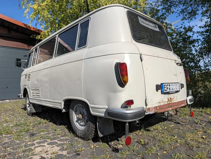 Barkas B1000