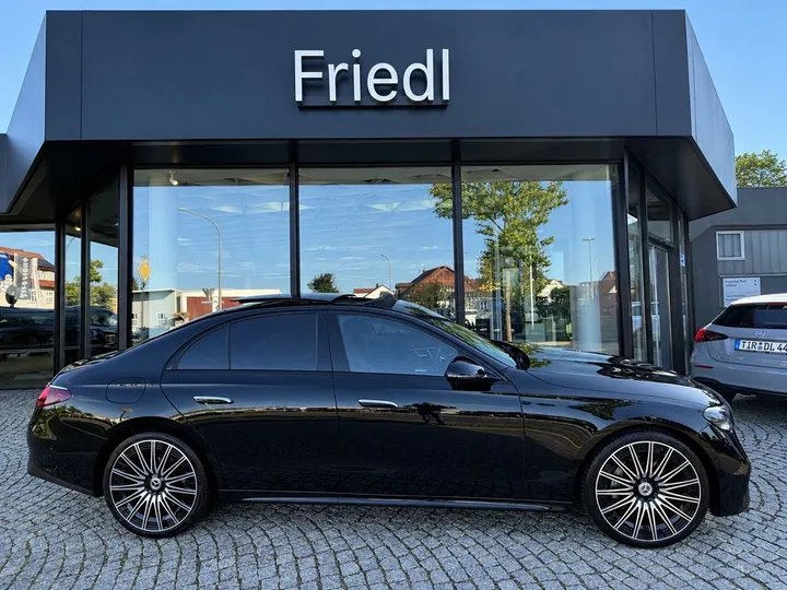 Mercedes-Benz E 220