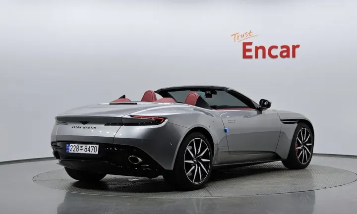 Astonmartin DB11