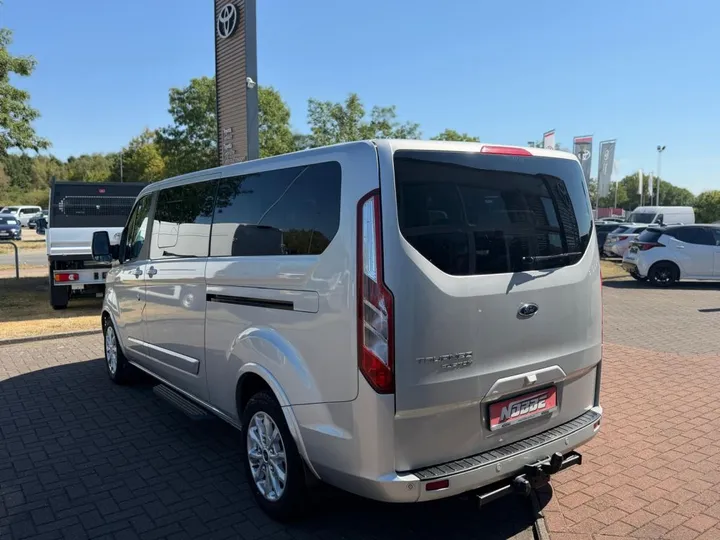 Ford Tourneo Custom