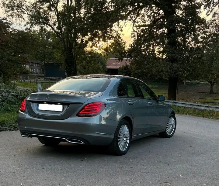 Mercedes-Benz C 200