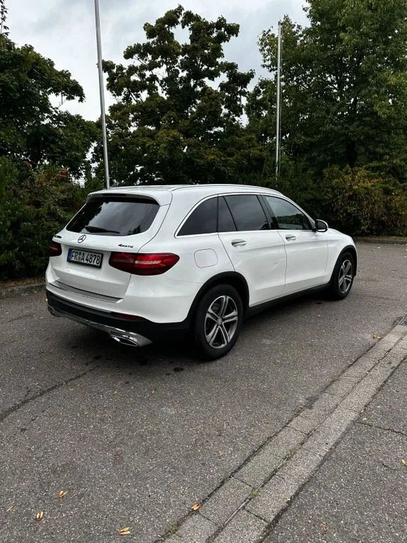 Mercedes-Benz GLC 220