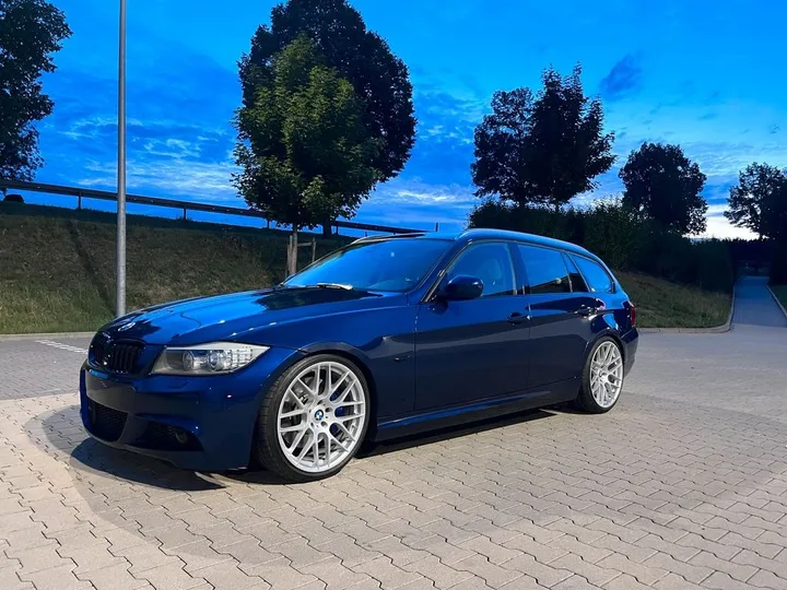 BMW 335