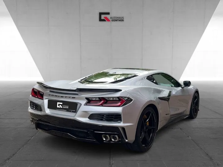 Corvette C8