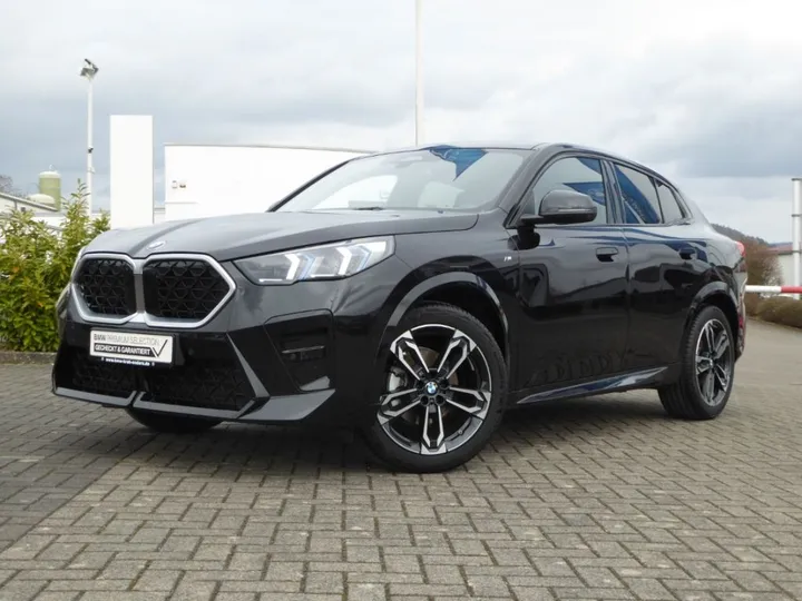 BMW X2