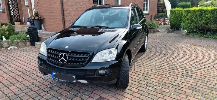 Mercedes-Benz ML 320