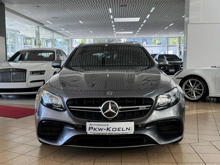 Mercedes-Benz E 63 AMG