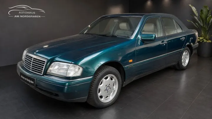 Mercedes-Benz C 200