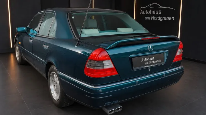 Mercedes-Benz C 200