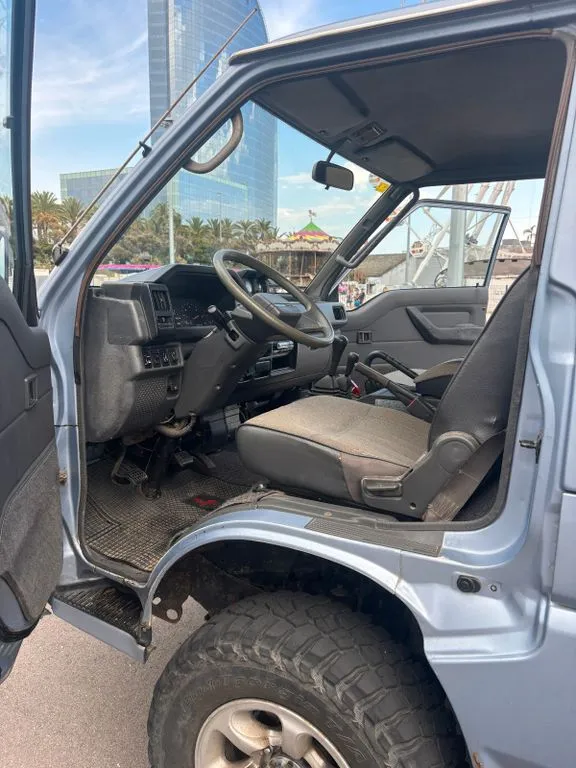 Mitsubishi L300