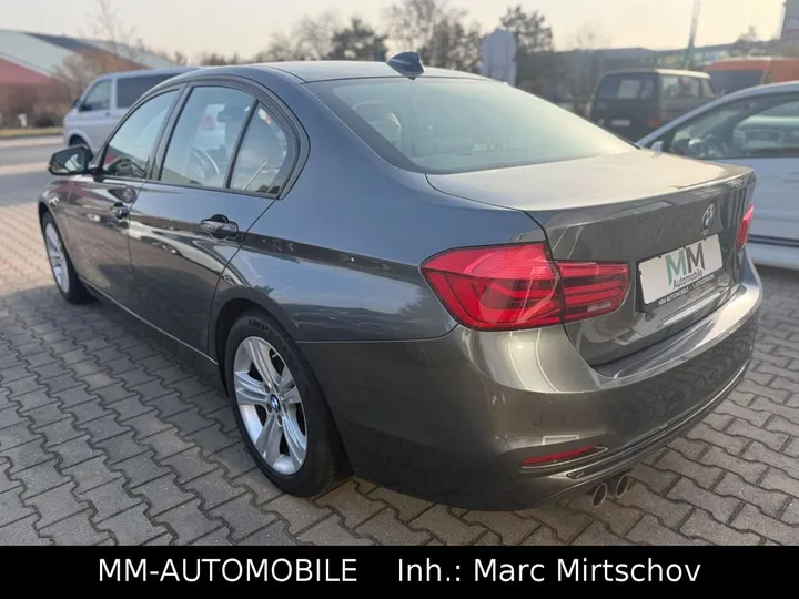BMW 320