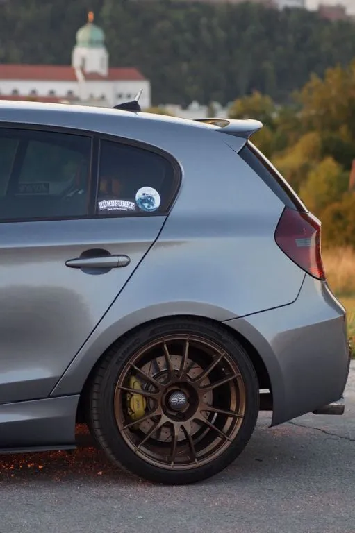 BMW 120