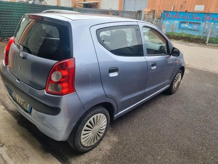 Nissan Pixo