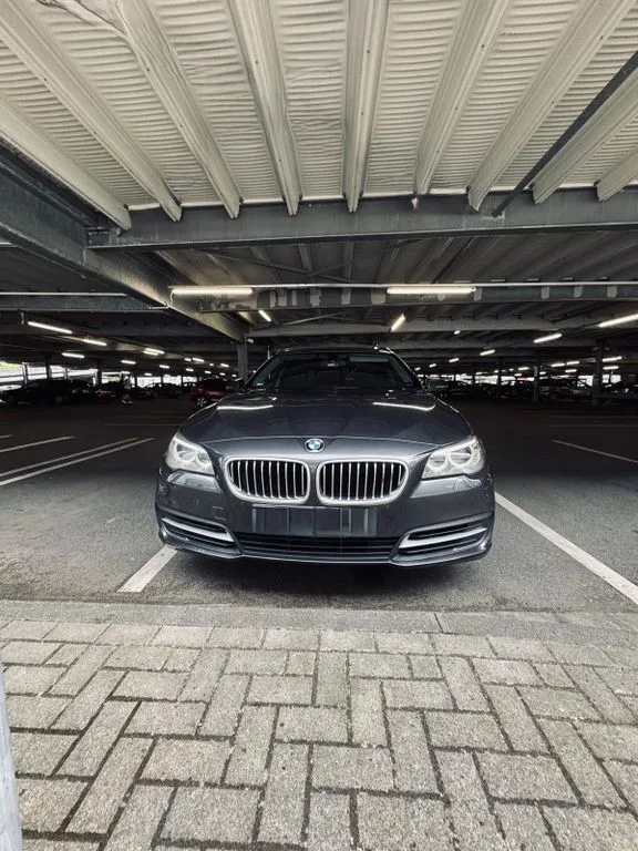 BMW 525