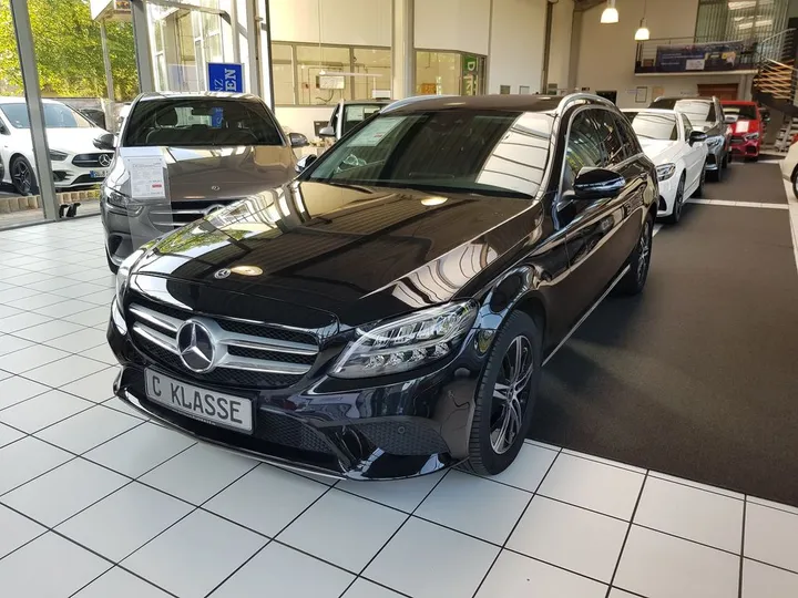 Mercedes-Benz C 180