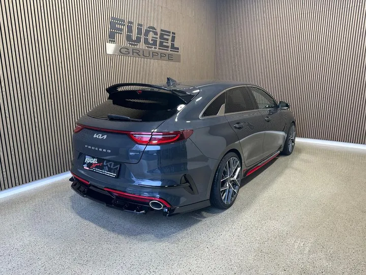 Kia pro cee'd / ProCeed