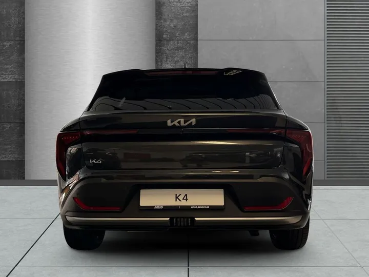 Kia K4