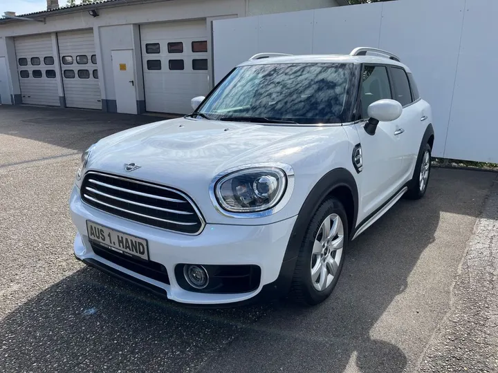 MINI One Countryman