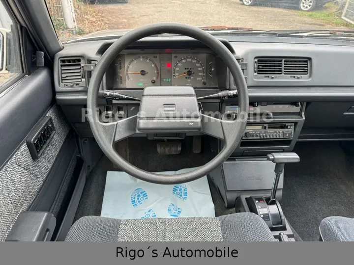 Toyota Carina