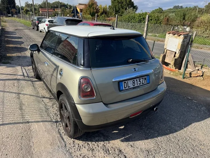 MINI Cooper D